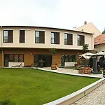 Szent Janos 호텔