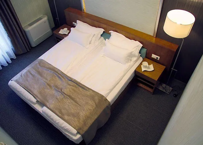 Szent Janos Hotell 4*