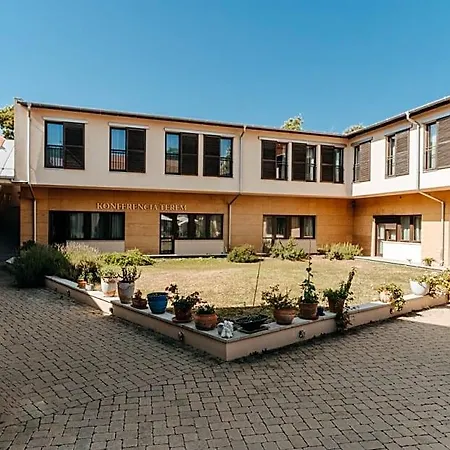 Szent Janos Szálloda 4*